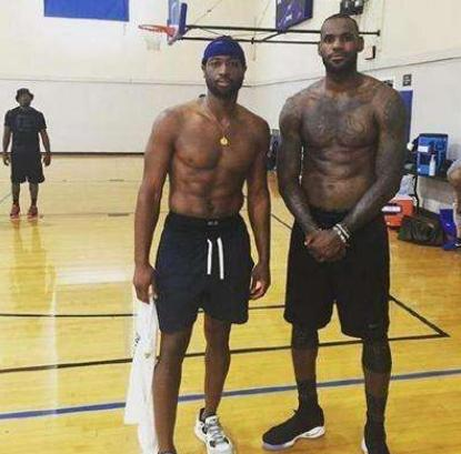 強調空間和 強調空間和